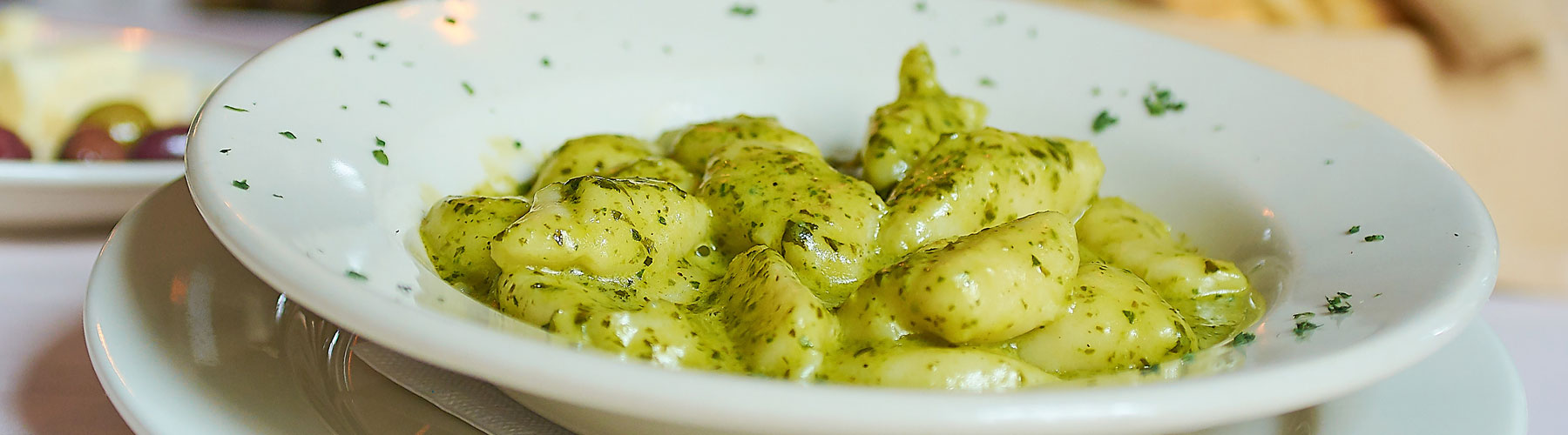 Rialto Restaurant Carle Place NY